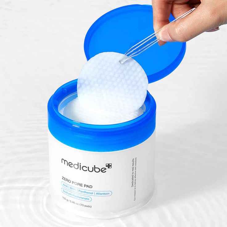 MEDICUBE Zero Pore Pads 2.0, Dual-Textured Facial Toner Pads for Exfoliation and Pore Care with 4.5% AHA Lactic Acid & 0.45% BHA Salicylic Acid, Ideal for All Skin Types - Koraya Beauty
